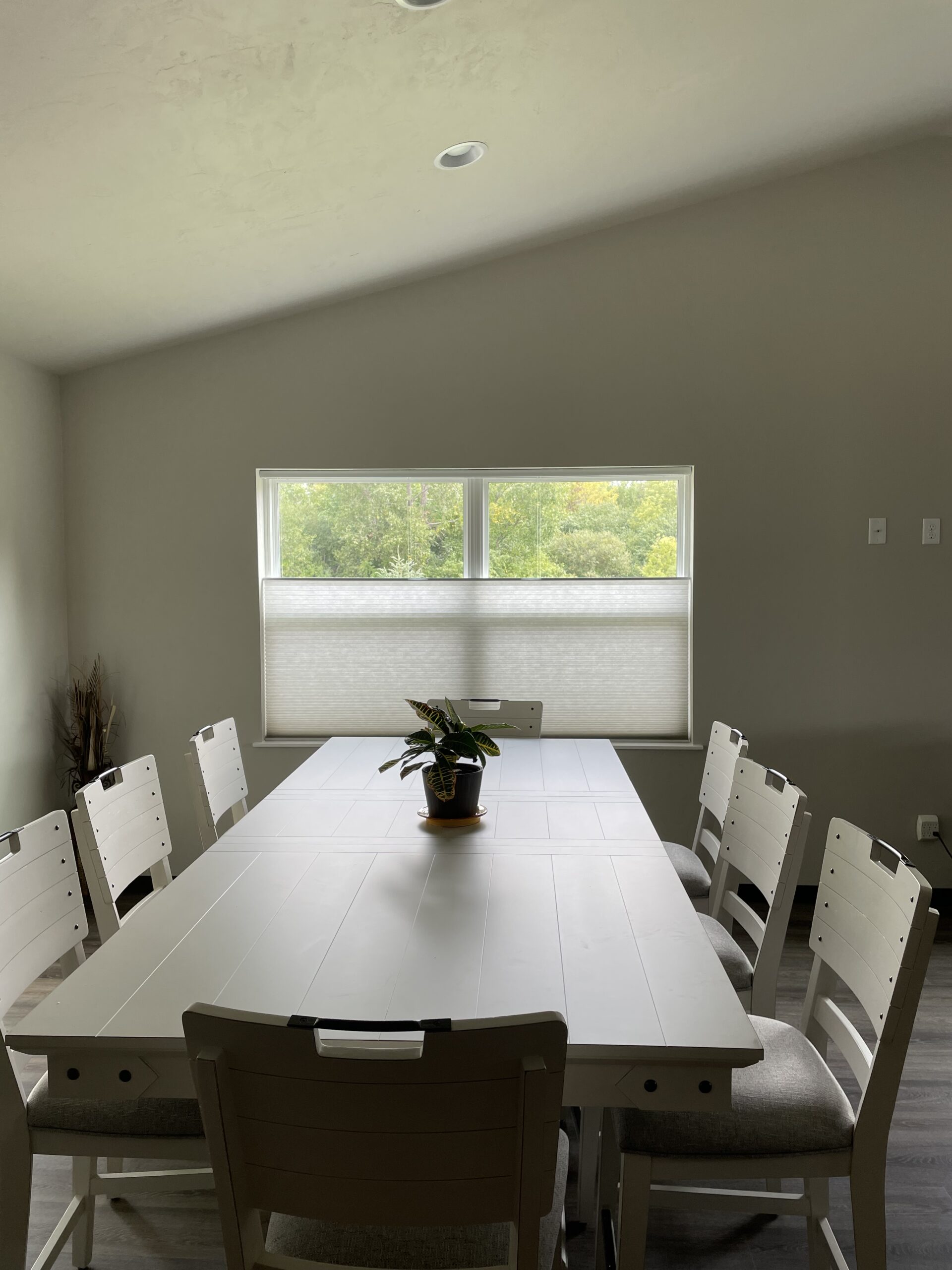 Installed interior window treatment from the Blinds By Valeri portfolio
